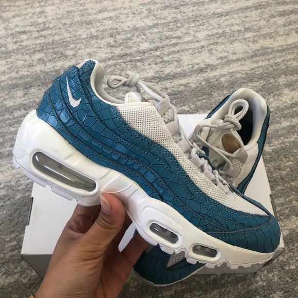 ✔️New✔️NIKEiD Air Max 95 By You Blue Snakeskin